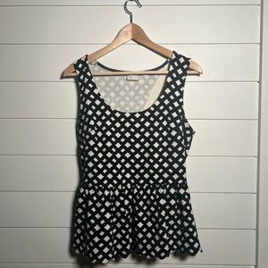 9-H15 Anthropologie Black & White Sleeveless Shirt